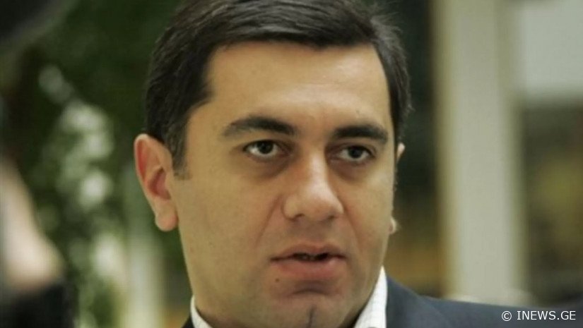 "2004 წელია, ახალი დანიშნული ვარ პროკურორად, თბილისში ბინა გატყდა და აბა გამოიცანით...", - რას წერს ირაკლი ოქრუაშვილი