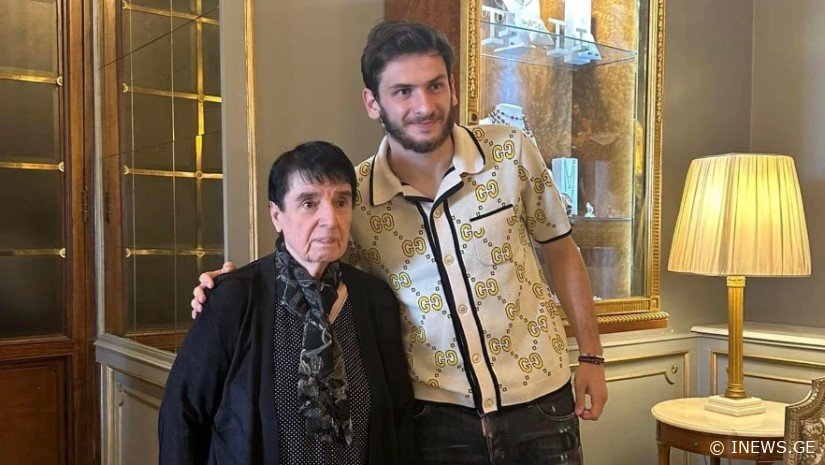 "გეგონებოდათ, ასი წელია, ერთმანეთს იცნობენო" - ხვიჩა კვარაცხელიას და ნონა გაფრინდაშვილის შეხვედრის უცნობი დეტალები