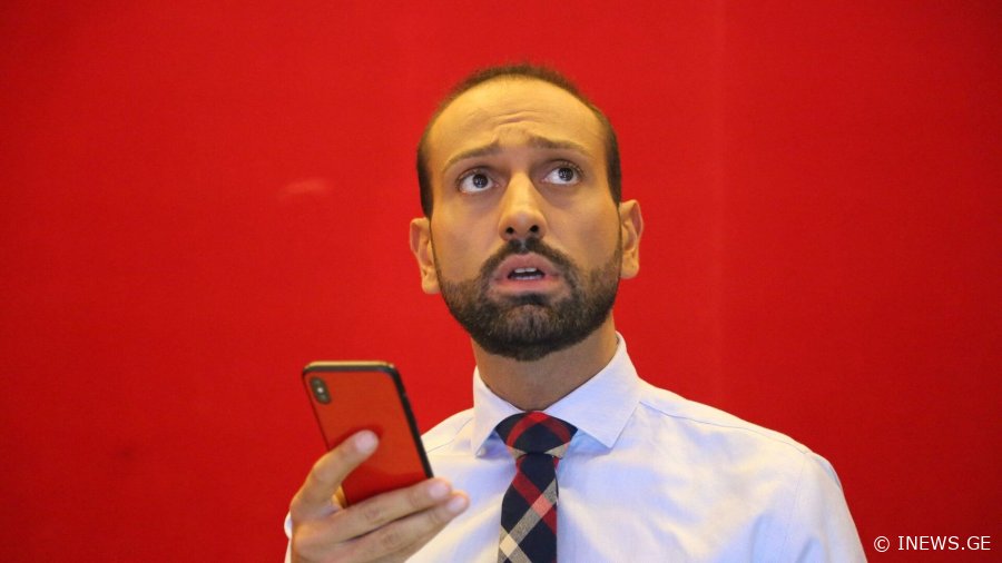 გუშინ ღამით ნოდარ მელაძე გაძარცვეს - რა ნივთი მოიპარეს ჟურნალისტის ავტომობილიდან