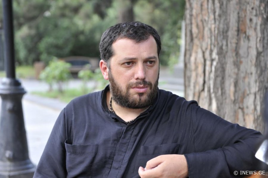 "სულ არ მაინტერესებს, ვის გააღიზიანებს ჩემი სიმართლე და ვის მოეწონება" - რას წერს მამა პეტრე