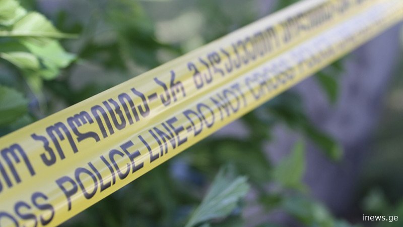 გორში, მამამ შვილს თავში ნაჯახი ჩაარტყა და მოკლა - საზარელი შემთხვევის ახალი დეტალები