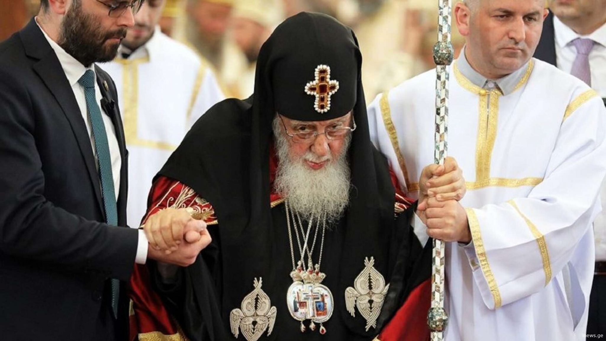 "დღეს განსაკუთრებული დღეა, ეცადეთ არავინ დარჩეთ მის გარეშე"
