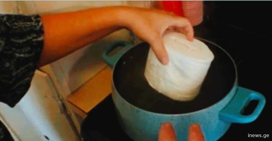 ეს ქალი ტუალეტის ქაღალდს მდუღარე წყალში ათავსებს. ამის მიზეზი ძალიან უცნაურია