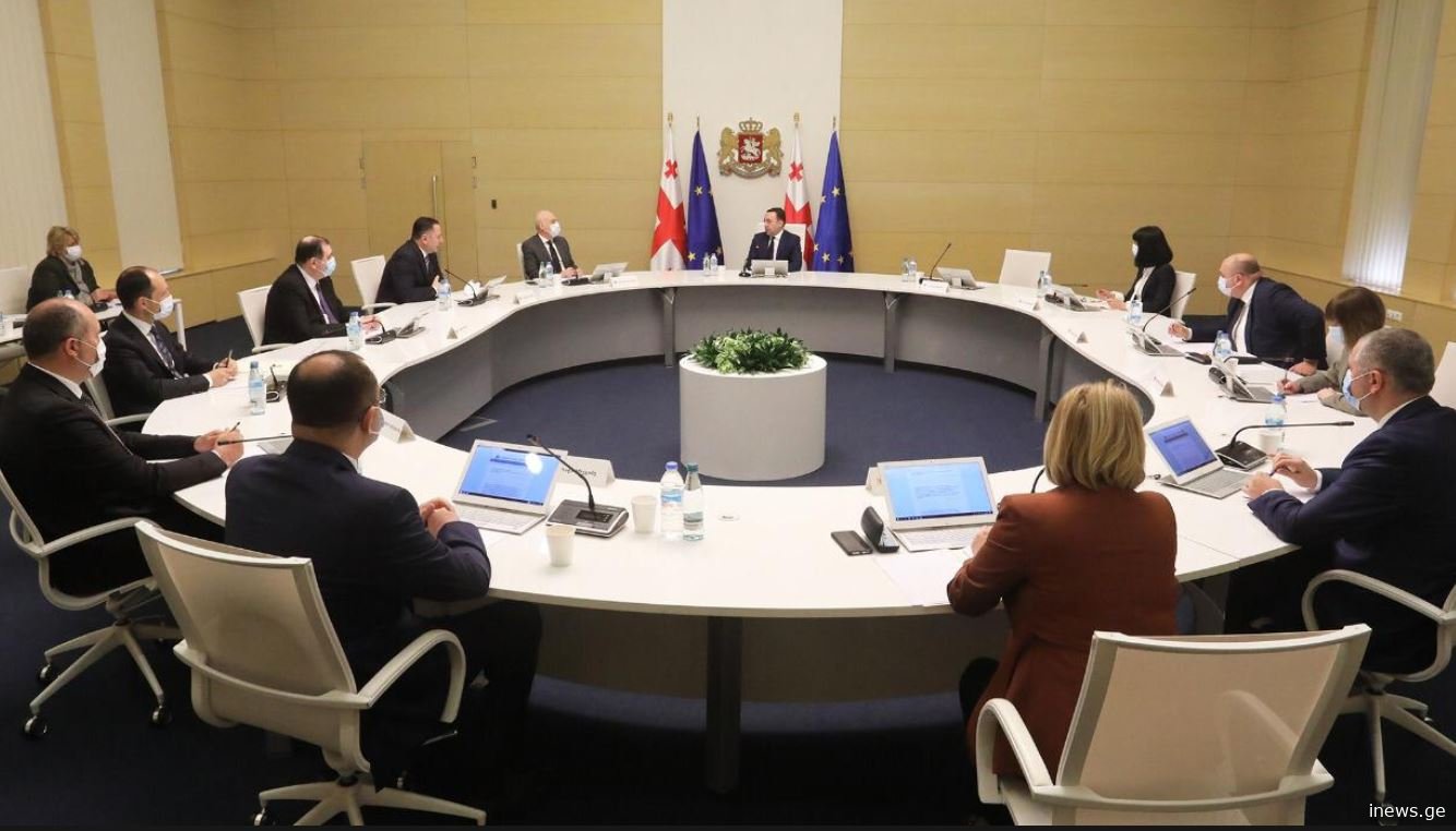 500 და 1000 ლარი ოჯახებს-ნახეთ, ვინ მიიღებს ფულად დახმარებას