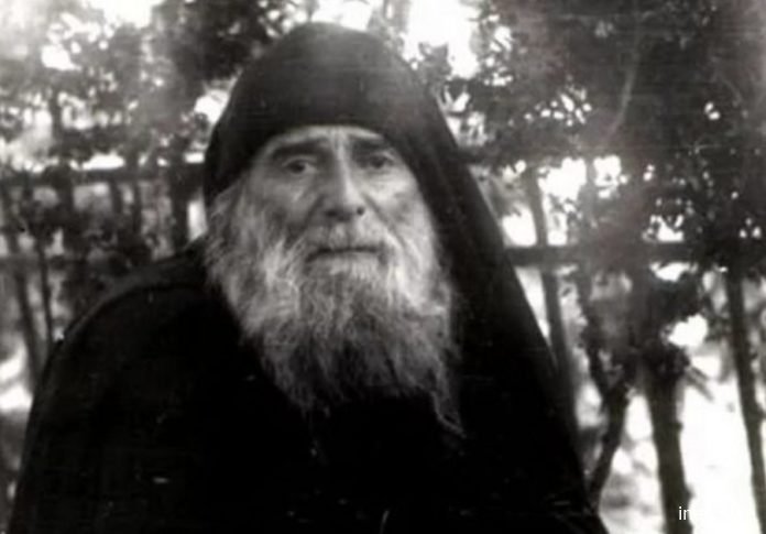 "ერთხელ, როდესაც ფეხმოტეხილ მამა გაბრიელს სიარულზე ვაკვირდებოდი, უნებურად დამებადა აზრი", - უცნობი სასწაული, რომელიც ბერ გაბრიელს უკავშირდება