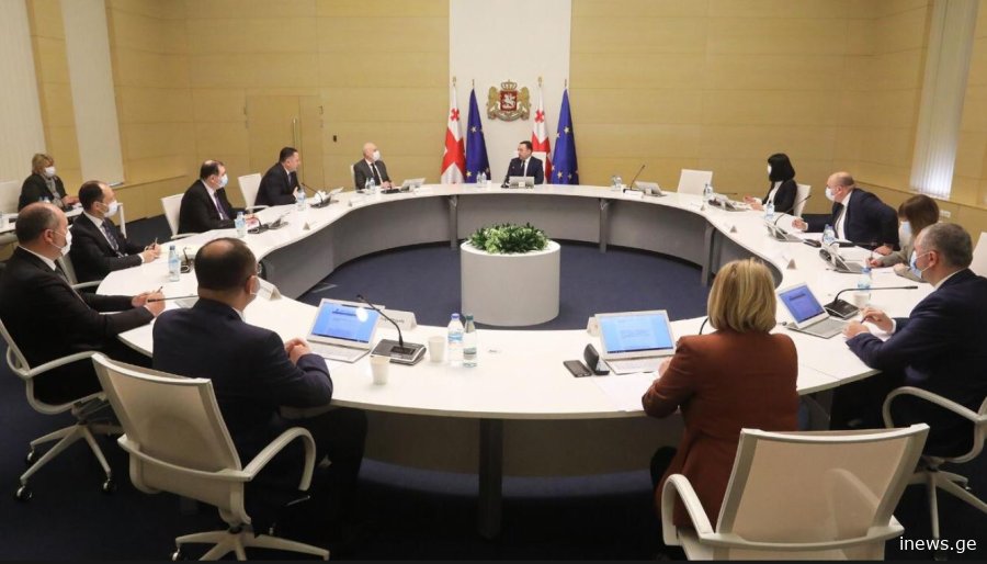 500 და 1000 ლარი ოჯახებს-ნახეთ, ვინ მიიღებს ფულად დახმარებას