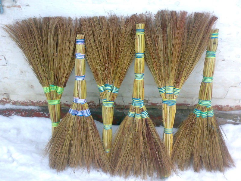 არასდროს გადახვეტოთ ნაგავი სახლის ამ ნაწილში, თუ გინდათ ფული გქონდეთ - ცოცხი და მისი ჯადოსნური თვისებები