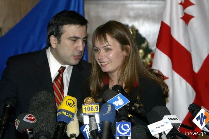 "არ ვიცოდი ჩემი მეუღლის უკრაინული რომანის შესახებ" - რას წერს უკრაინული მედია სანდრა რულოვსზე, მის შეცვლილ იმიჯზე და ურთიერთობაზე მიხეილ სააკაშვილთან