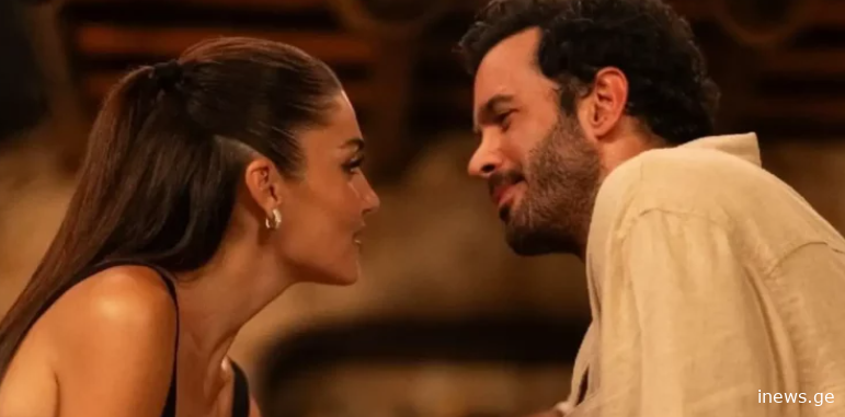 თურქულ ფილმებსა და სერიალებში ასეთ თამამ სცენებს აქამდე ვერ ნახავდით – ფილმი, სადაც ჰანდე ერჩელი სხეულის გამოჩენას არ ერიდება