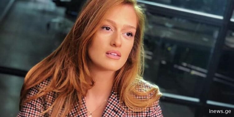 ულამაზესი დედა ჰყოლია მანიკას – მანიკა ასათიანი დედას იუბილეს ულოცავს და მის კადრებს აქვეყნებს