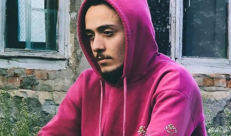 "თაზო ცემით ჰყავს მოკლული, ცოცხალ-მკვდარი ბიჭი სახლში ჩაკეტეს..." - ცნობილია თბილისში მოკლული ბიჭის ვინაობა