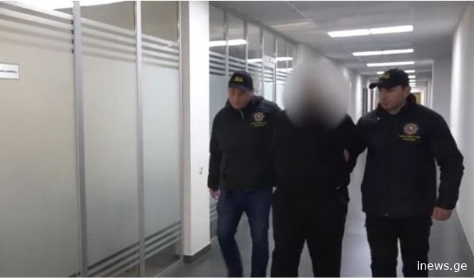 შშმ ქალს მეძავობას აიძულებდნენ - სექსუალური ექსპლუატაციის ბრალდებით თბილისში ახალგაზრდა ცოლ-ქმარი დააკავეს