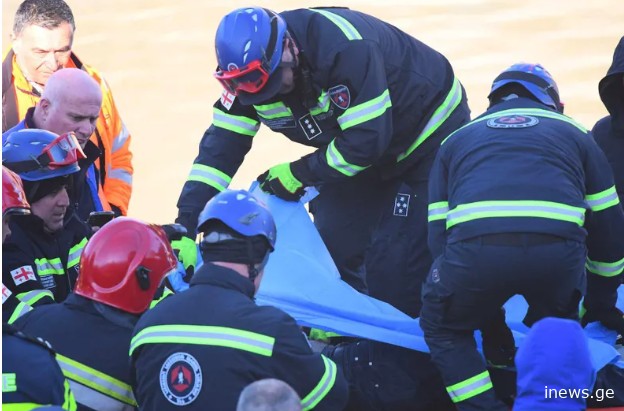 "მეუღლე და შვილი დარჩა" - ცნობილია მეტეხის ხიდთან დაღუპული ახალგაზრდას ვინაობა