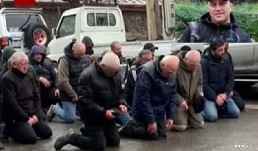 "გვარ­მა გა­დავ­წყვი­ტეთ, რომ მათი ოჯა­ხე­ბი ხე­ვი­დან სა­მუ­და­მოდ გა­ვა­სახ­ლოთ! ამ კად­რებ­ში მხო­ლოდ ოჯახ­თან მის­ვლა და ბო­დი­შის მოხ­და არ არის - ჩვე­ნი ძმის სის­ხლი არა­ვის ეპა­ტი­ე­ბა!"