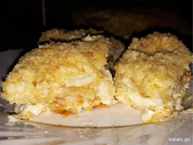 არც მაცივარი სჭირდება, არც გადაკეც-გადმოკეცვა, ეგრევე ცხვება! - მოამზადეთ უმარტივესი ხრაშუნა ნაპოლეონი