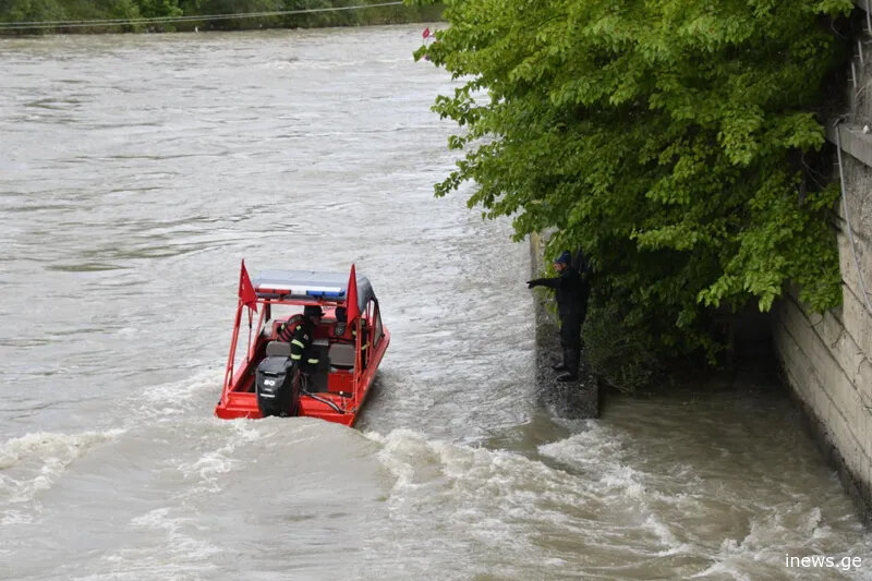 მტკვარში 25 წლამდე ასაკის სამ ახალგაზრდას ეძებენ - უახლესი ინფორმაცია