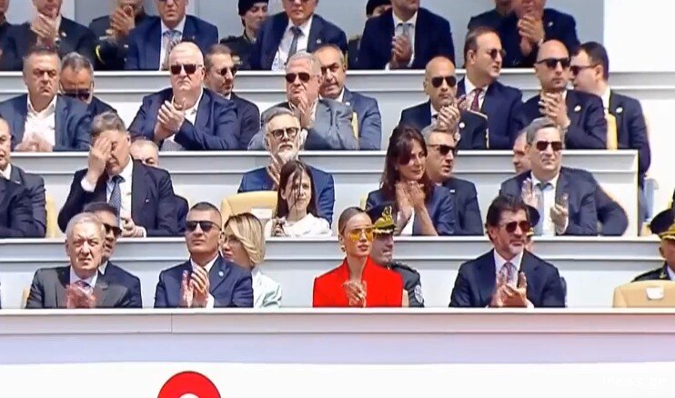 როგორ გამოიყურება ანუკი არეშიძე საქართველოს დამოუკიდებლობის დღისადმი მიძღვნილ ღონისძიებაზე