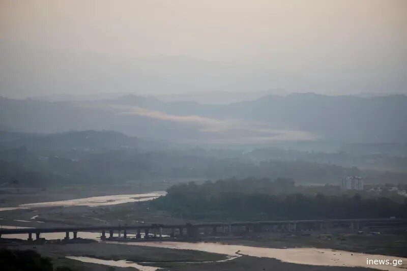 პაკისტანი ინდოეთის წინააღმდეგ ფართომასშტაბიან სამხედრო ოპერაციას იწყებს - ბოლო ცნობები კიდევ ერთი ცხელი წერტილიდან