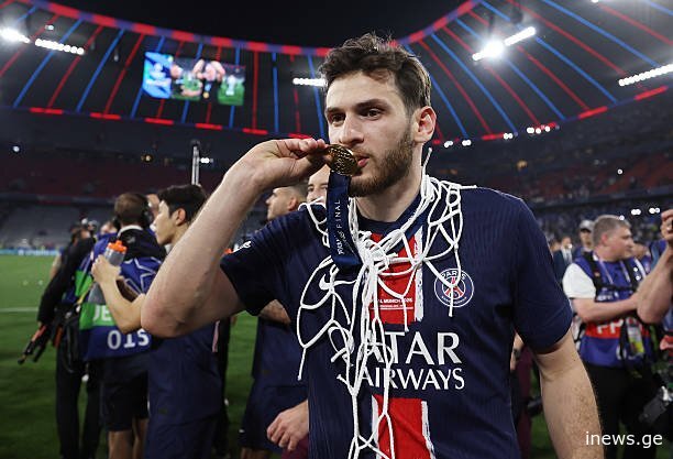კვარას დიდი ბონუსი ერგება - ცნობილია თანხა, რომელიც პსჟმ ჩემპიონთა ლიგის მოგებისთვის მიიღო