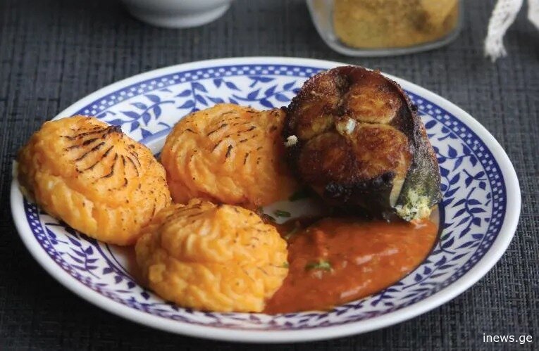 დღეს პირველად მოვამზადე სკუმბრია გოგრისა და კარტოფილის გარნირით, და უნდა ვთქვა, რომ უგემრიელესი გამოვიდა